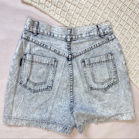 โญ๏ธ VINTAGE โญ๏ธ 90's SQUEEZE High Waisted Jean Skort - Picture 5 of 8